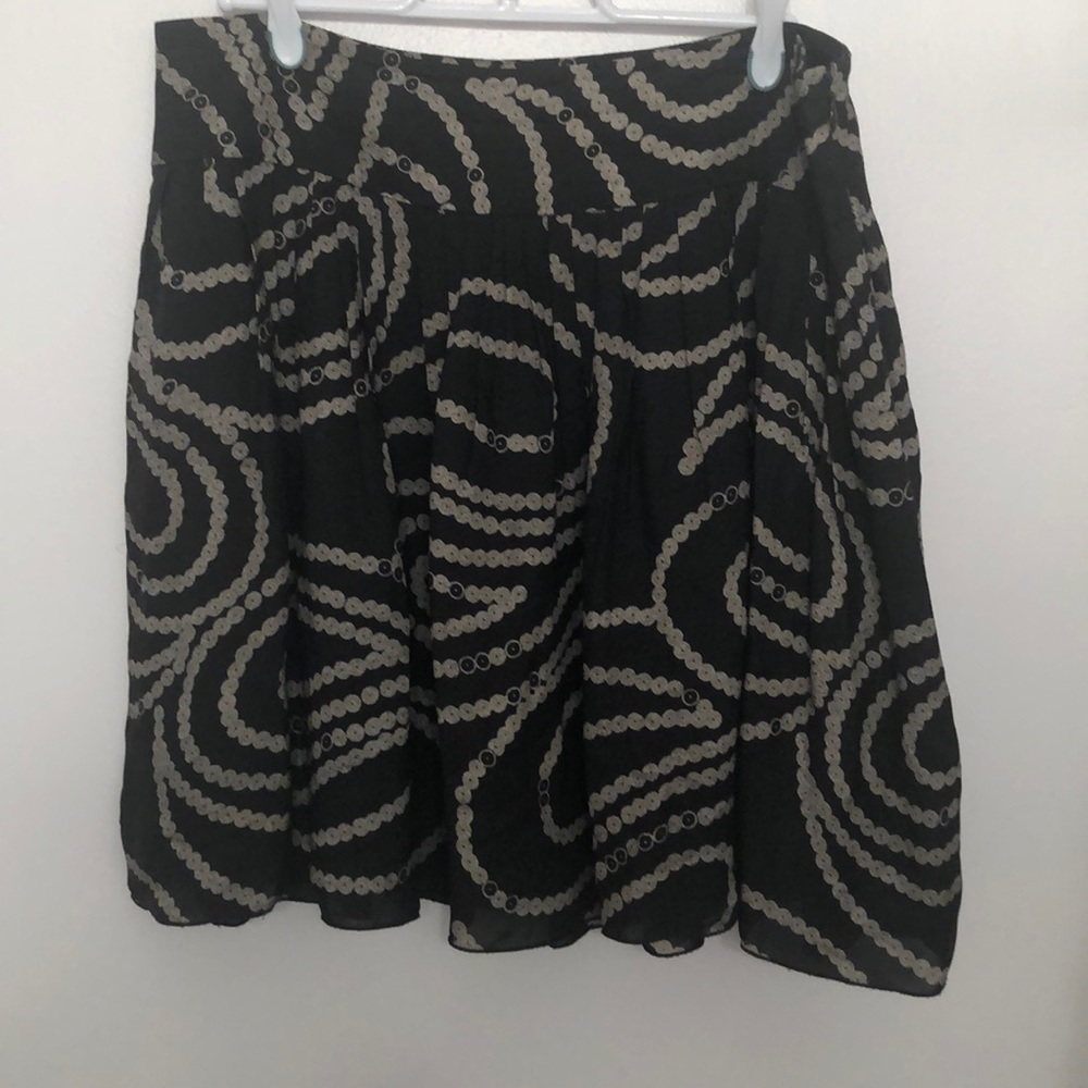 Banana Republic Silk pleated skirt